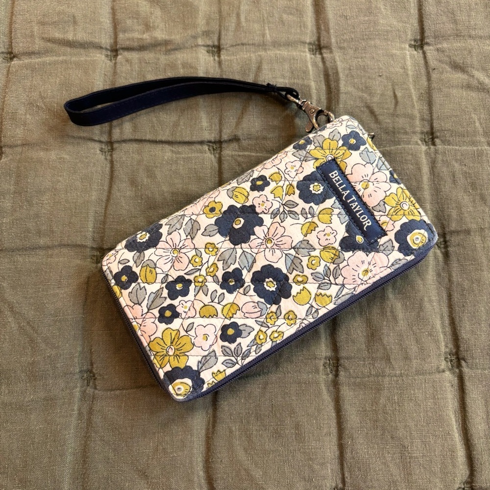 Bella Taylor phone wallet, used, Delicate Floral Charcoal